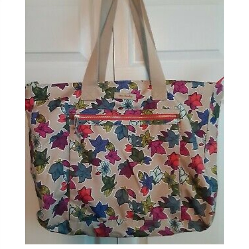 Vera Bradley Tote, Falling Flowers Neutral NWT.